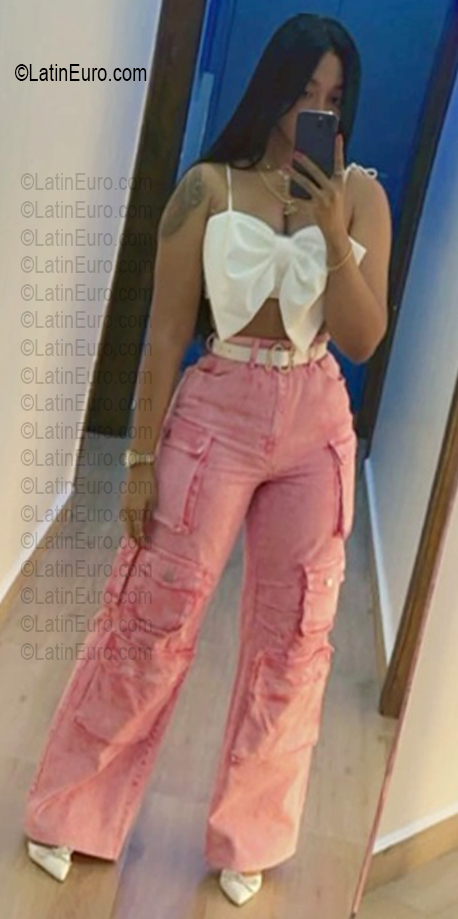 Date this young Dominican Republic girl Anyelins from Santo Domingo DO56721