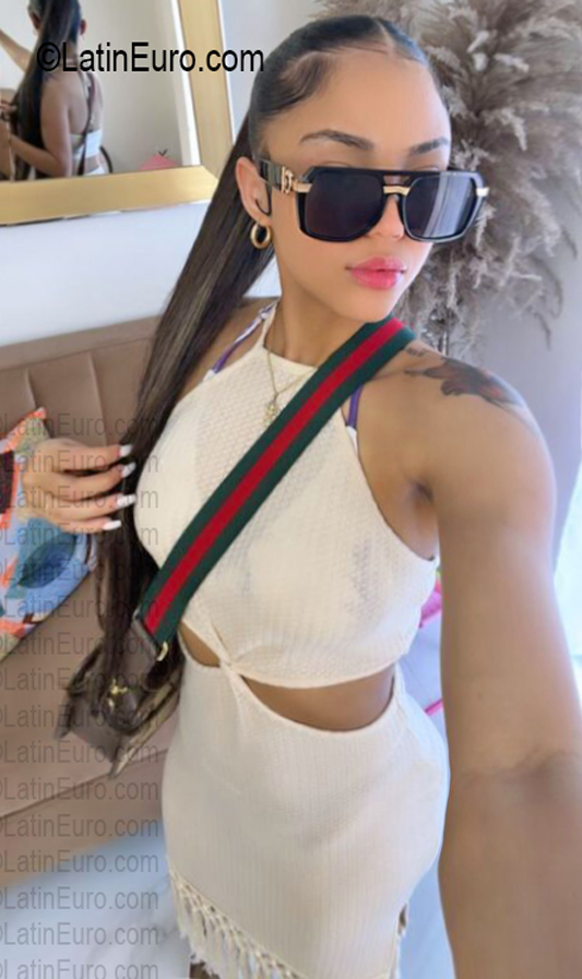 Date this delightful Dominican Republic girl Raysa from Santo Domingo DO56763