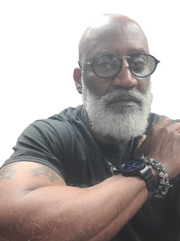 Date this delightful United States man Dude from Canton US25652