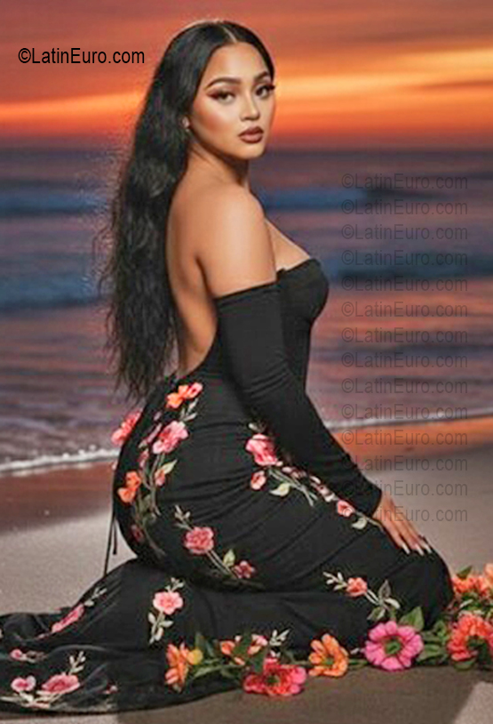 Date this sensual Dominican Republic girl Edily from Santiago De Los Caballeros DO56989