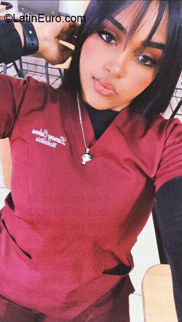 Date this hard body Dominican Republic girl Lismary from Santiago DO57064