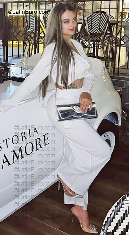 Date this sensual Colombia girl Stefany from Cali CO33884