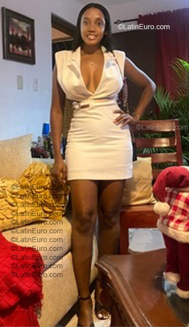 Date this charming Dominican Republic girl Wilcy from Santo Domingo DO57166