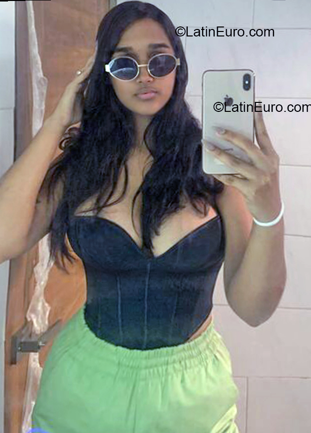 Date this young Dominican Republic girl Sofia Melany from Santo Domingo DO57211