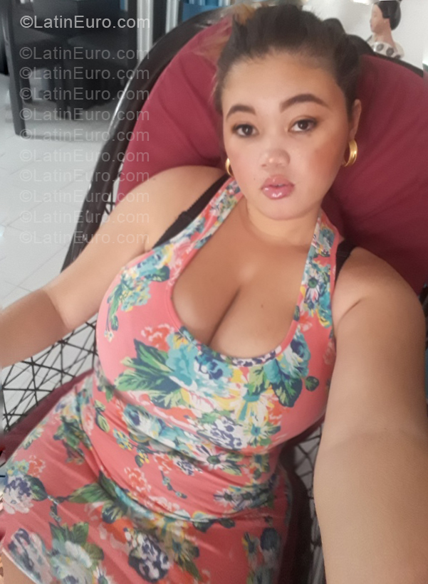 Date this passionate Dominican Republic girl Lorena from Santiago DO57219
